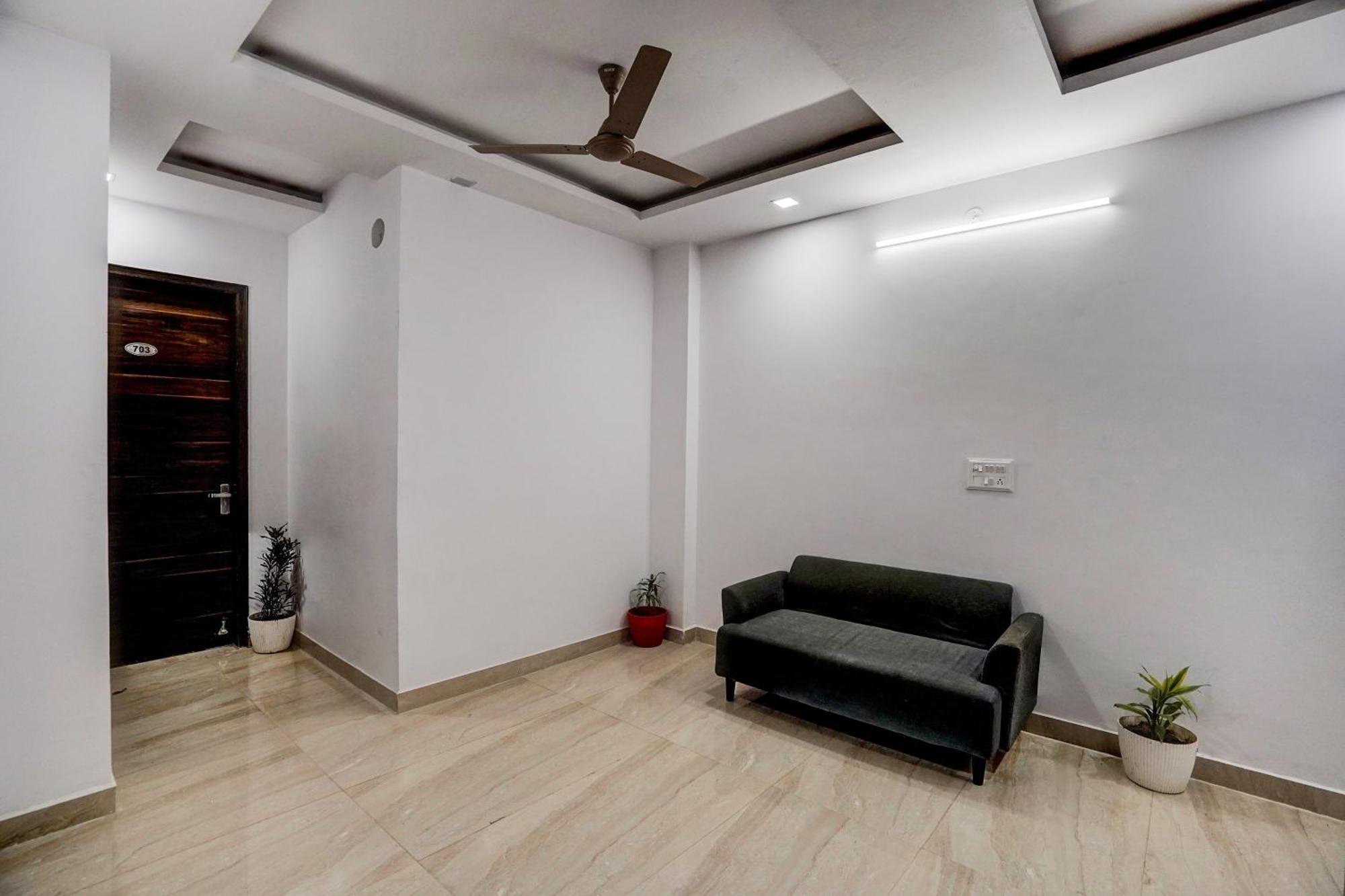 Townhouse Cloud Bay Hotel Gurgáon Kültér fotó